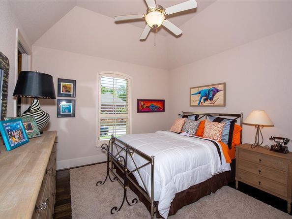 3904  Wagon Wheel Drive , Grapevine Texas 76051