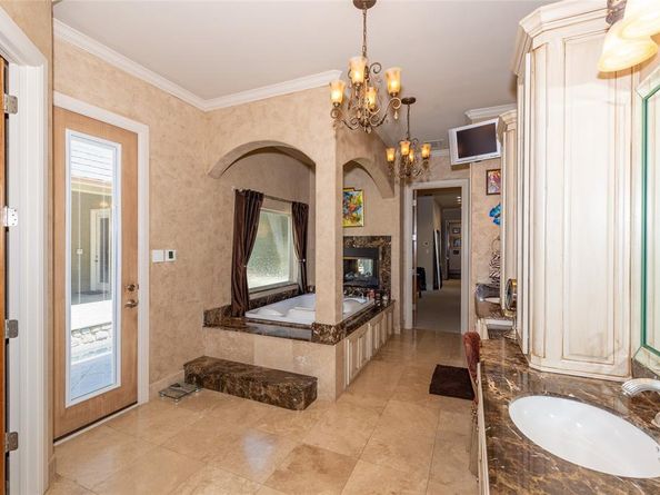 3904  Wagon Wheel Drive , Grapevine Texas 76051