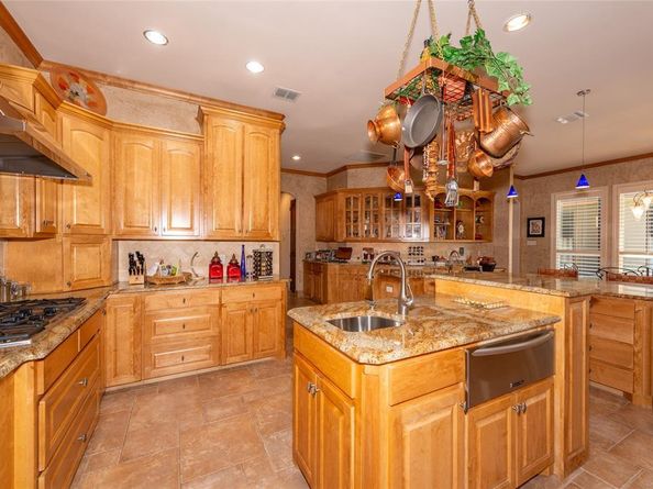 3904  Wagon Wheel Drive , Grapevine Texas 76051