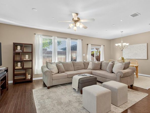 418  Hamilton Street , Lewisville Texas 75067