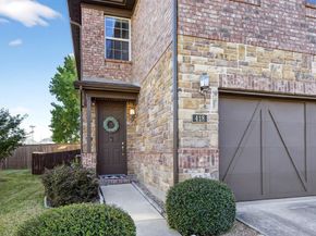 418  Hamilton Street , Lewisville Texas 75067