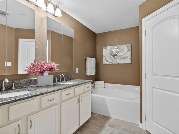 418  Hamilton Street , Lewisville Texas 75067