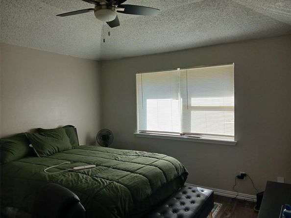 5002  Prairieview Court S, Arlington Texas 76017