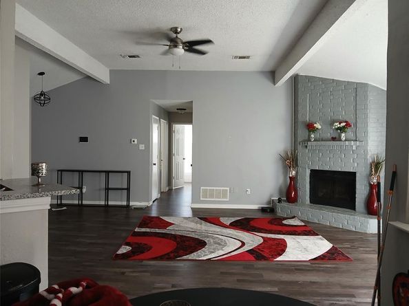 5002  Prairieview Court S, Arlington Texas 76017