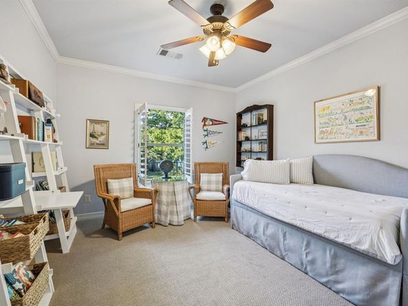 6020  Penrose Avenue , Dallas Texas 75206