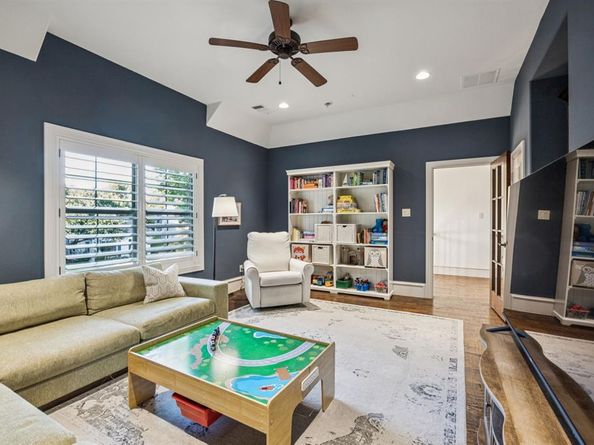 6020  Penrose Avenue , Dallas Texas 75206