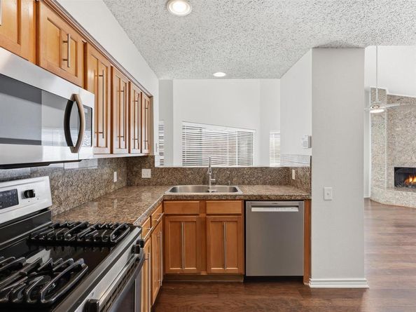 404  Sheridan Trail , Irving Texas 75063