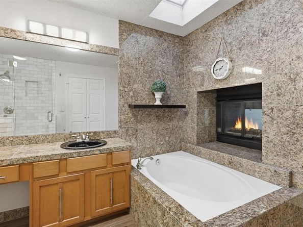 404  Sheridan Trail , Irving Texas 75063