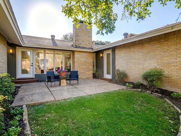 817  Glen Stone Lane , Dallas Texas 75232