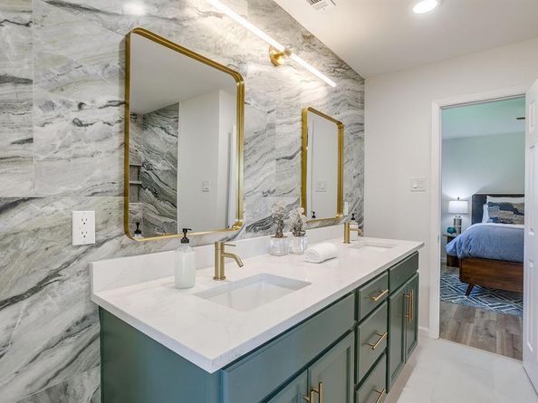 817  Glen Stone Lane , Dallas Texas 75232