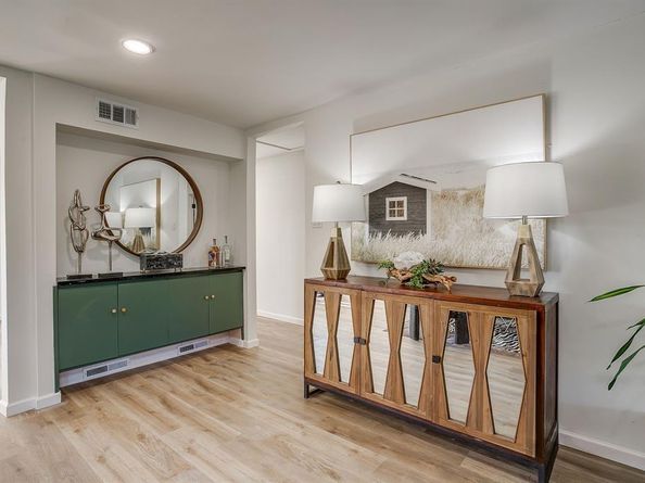 817  Glen Stone Lane , Dallas Texas 75232