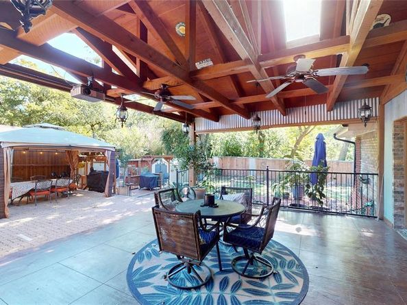 1407  Woodridge Circle , Euless Texas 76040