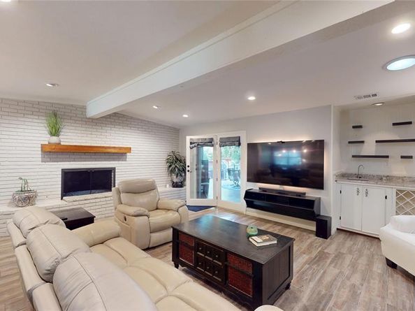 1407  Woodridge Circle , Euless Texas 76040