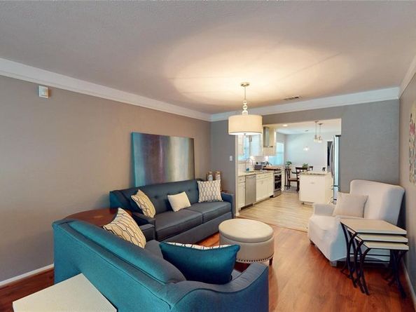 1407  Woodridge Circle , Euless Texas 76040