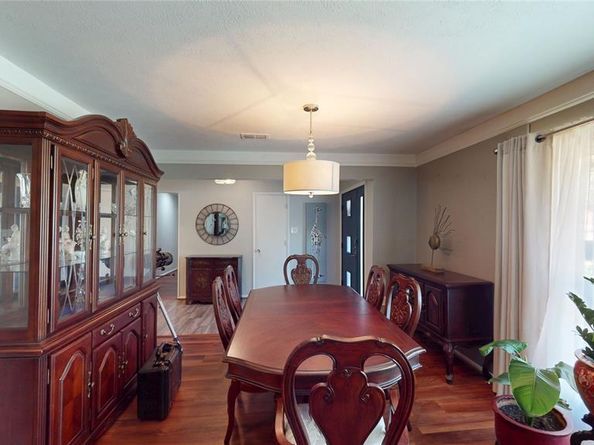 1407  Woodridge Circle , Euless Texas 76040