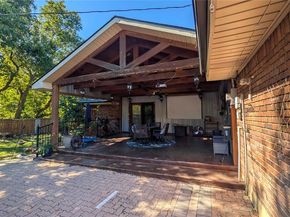 1407  Woodridge Circle , Euless Texas 76040