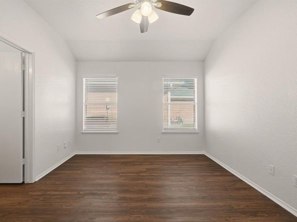 1542  Sunnymeadow Road , Lancaster Texas 75134