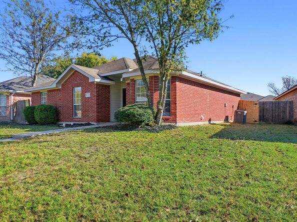 1542  Sunnymeadow Road , Lancaster Texas 75134