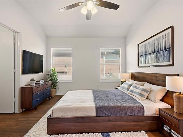 1542  Sunnymeadow Road , Lancaster Texas 75134