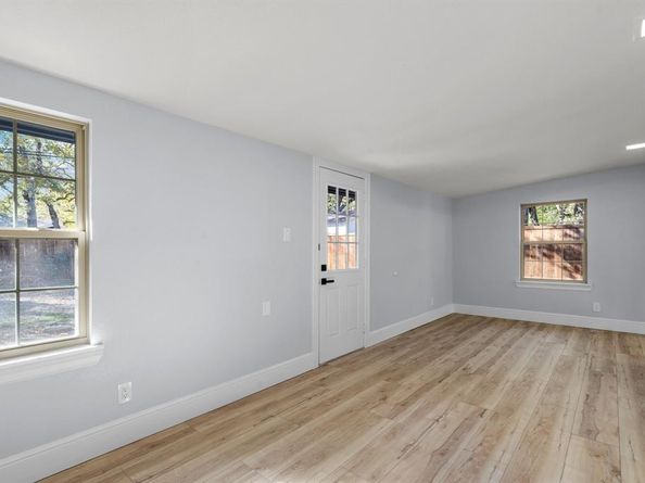 2160  Green Hill Circle , Fort Worth Texas 76112