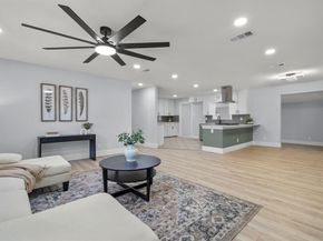 2160  Green Hill Circle , Fort Worth Texas 76112