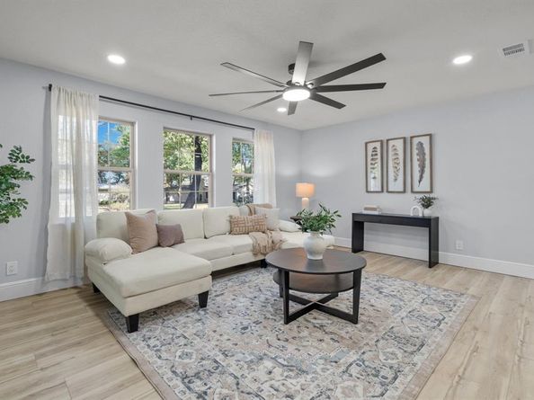 2160  Green Hill Circle , Fort Worth Texas 76112