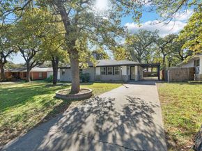 2160  Green Hill Circle , Fort Worth Texas 76112
