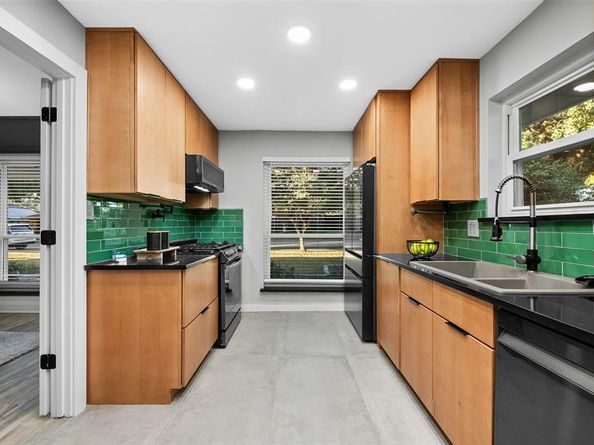 3112  Canterbury Drive , Plano Texas 75075