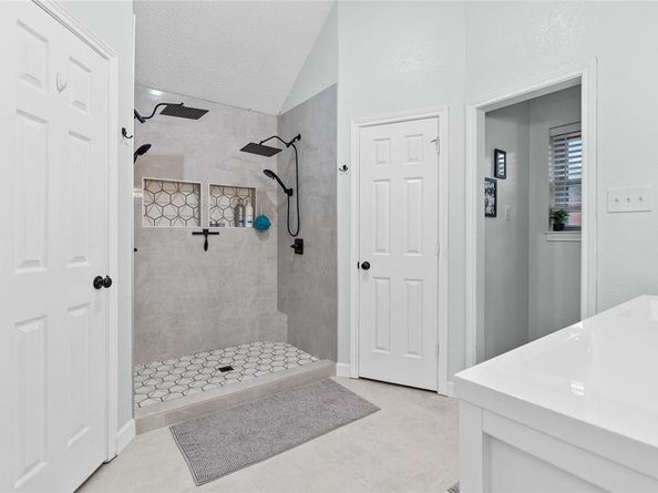 405  Owens Drive , Crowley Texas 76036