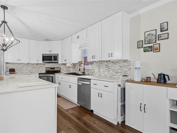 405  Owens Drive , Crowley Texas 76036