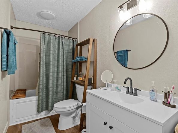 405  Owens Drive , Crowley Texas 76036