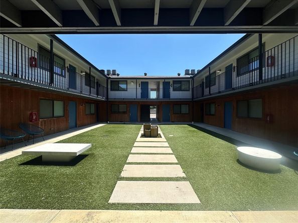 4526  Munger Avenue , Dallas Texas 75204