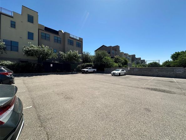 4526  Munger Avenue , Dallas Texas 75204