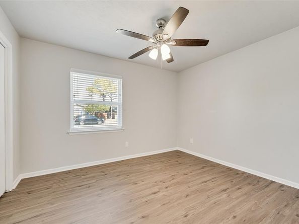 4010  Burning Tree Lane , Garland Texas 75042
