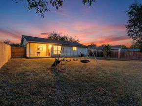 1114  Tracy Lane , Lancaster Texas 75134
