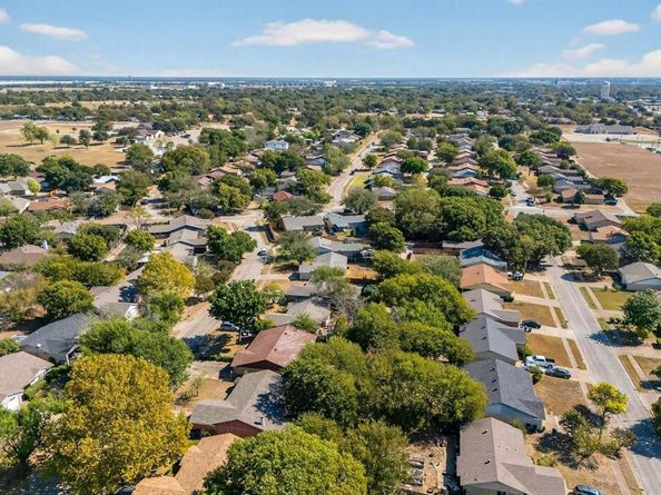 1114  Tracy Lane , Lancaster Texas 75134