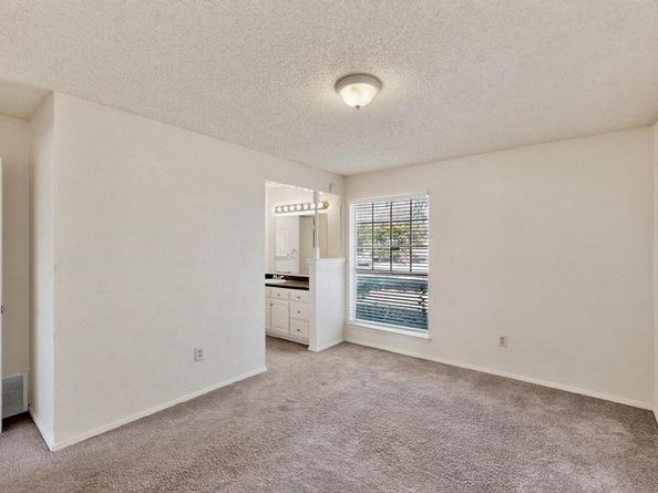 1114  Tracy Lane , Lancaster Texas 75134