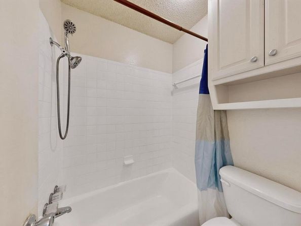 1114  Tracy Lane , Lancaster Texas 75134