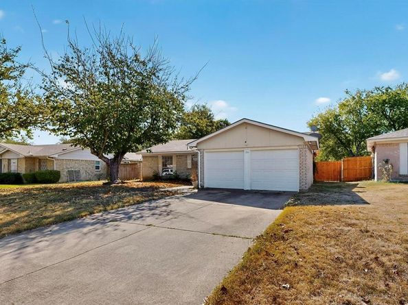 1114  Tracy Lane , Lancaster Texas 75134