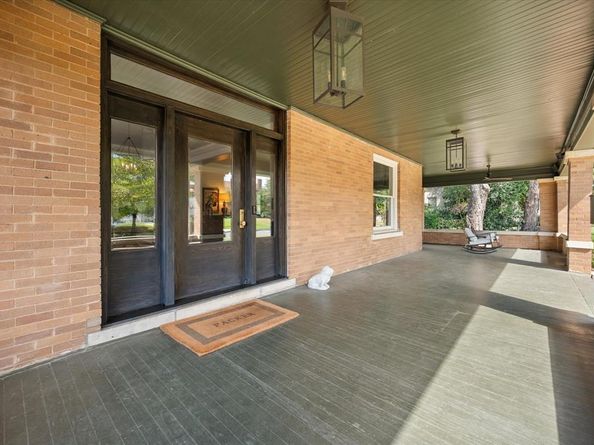 1112  Elizabeth Boulevard , Fort Worth Texas 76110
