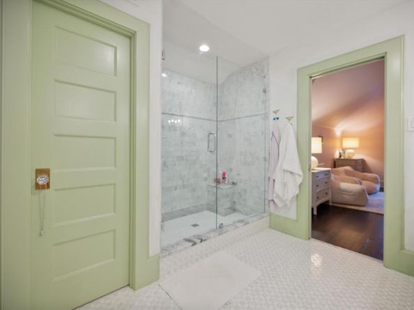 1112  Elizabeth Boulevard , Fort Worth Texas 76110