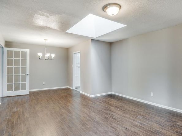 1325  Patricia Lane , Garland Texas 75042