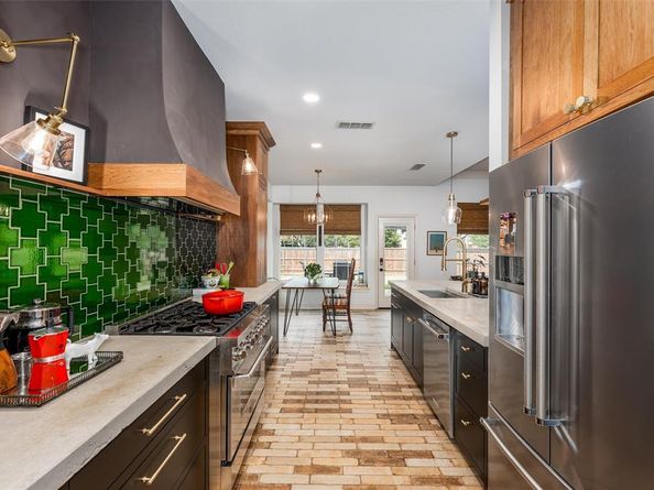 7808  Chapel View Drive , McKinney Texas 75072