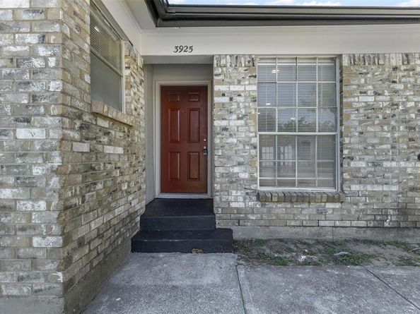 3925  Sapling Drive , Balch Springs Texas 75180
