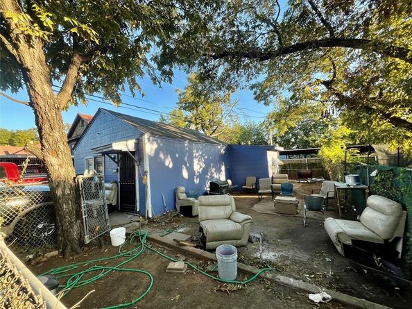 2224  Columbus Avenue , Fort Worth Texas 76164