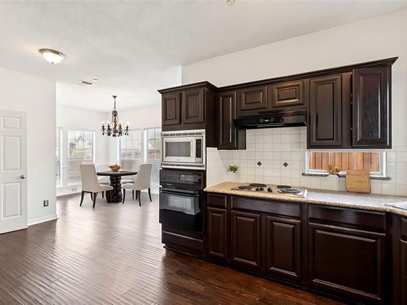14596  Whitman Court , Addison Texas 75001