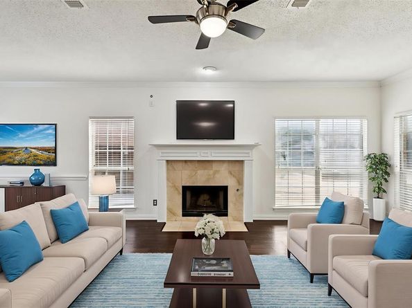 14596  Whitman Court , Addison Texas 75001
