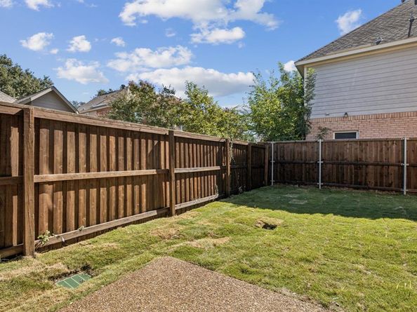 14596  Whitman Court , Addison Texas 75001