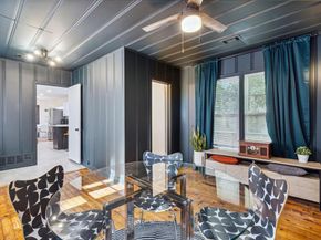 2435 W 10th Street , Dallas Texas 75211