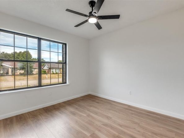 1524  Oxford Place , Mesquite Texas 75149